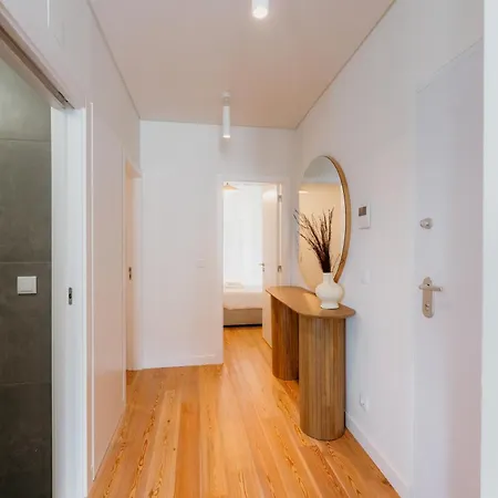 דירה Mary Orange - No 236 Rc E - Elegant Two-bedroom Urban Retreat ליסבון